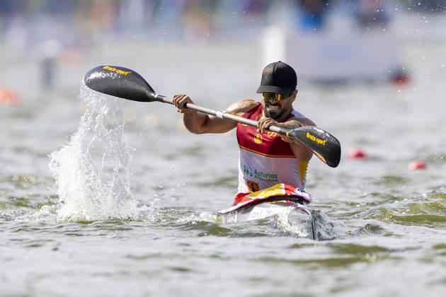 ICF Canoe Sprint and Paracanoe World Championships Francisco Cubelos during K1 Men 1000m - Final B at the ICF Canoe Sprint and Paracanoe World Championships 2026 in Poznan,Poland on August 29, 2026 Poznan Poland  Copyright: xAndrzejxIwanczukx originalFilename:iwanczuk-icfcanoe260829_npiIJ.jpg