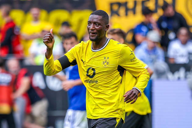 2026.08.29, xkwix, Fußball, Bundesliga, Borussia Dortmund - Hamburger SV, Signal Iduna Park, 1.Spieltag, Saison 2026 2027: Serhou Guirassy (Borussia Dortmund 9) zeigt Daumen Hoch DFB regulations prohibit any use of photographs as image sequences and or quasi-video. Photo: xKamilxWilkowskixPressefotoKochx Nordrhein-Westfalen Deutschland