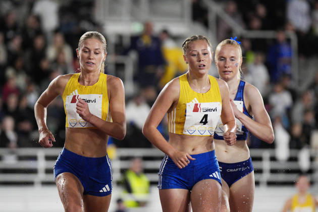 260829 Julia Samuelsson and Majken Söderlund Larsson of Sweden competes in women™s 3000m steeplechase during day 1 of the athletics gala Finnkampen on August 29, 2026 in Helsinki. Photo: Kalle Parkkinen BILDBYRAN COP 18 XY0124 friidrott athletics friidrett finnkampen day 1 bbeng dag 1 Copyright: KALLExPARKKINEN BB260829ZD018