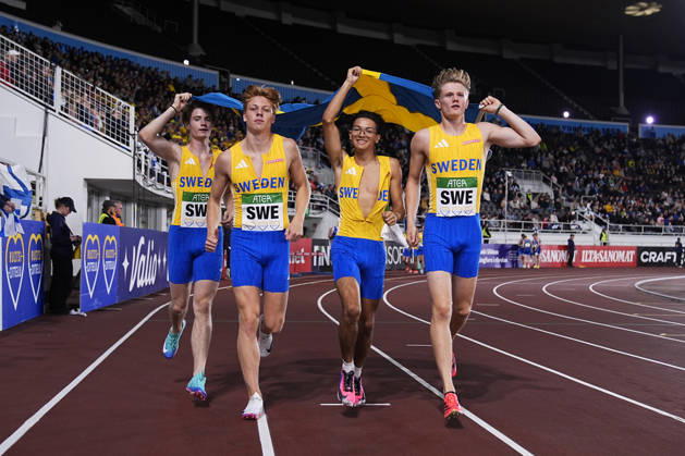 260829 Sigge Strandberg, Kalle Löf, Eliah Andersson and Emil Ribacke of Sweden after boys 4 x 100m during day 1 of the athletics gala Finnkampen on August 29, 2026 in Helsinki. Photo: Kalle Parkkinen BILDBYRAN COP 18 XY0124 friidrott athletics friidrett finnkampen day 1 bbeng dag 1 Copyright: KALLExPARKKINEN BB260829ZT024