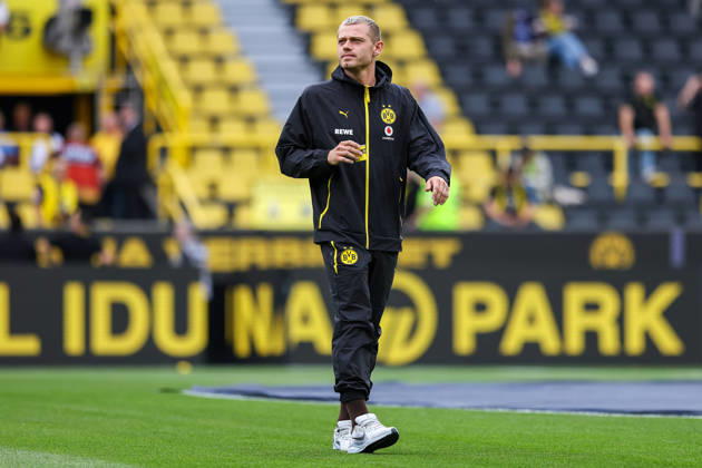 2026.08.29, xkwix, Fußball, Bundesliga, Borussia Dortmund - Hamburger SV, Signal Iduna Park, 1.Spieltag, Saison 2026 2027: Julian Ryerson (Borussia Dortmund 26) vor dem Spiel mit Kaffee in der Hand DFB regulations prohibit any use of photographs as image sequences and or quasi-video. Photo: xKamilxWilkowskixPressefotoKochx Nordrhein-Westfalen Deutschland