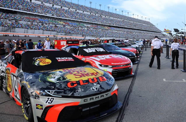 DAYTONA BEACH, FL - AUGUST 29: Cars are lined up on the grid prior to the NASCAR, Motorsport, USA Cup Series Coke Zero Sugar 400 on August 29, 2026 at Daytona International Speedway in Daytona Beach, FL. (Photo by Michael Bush Icon Sportswire) AUTO: AUG 29 NASCAR Cup Series Coke Zero Sugar 400 EDITORIAL USE ONLY Icon260829003