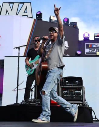 DAYTONA BEACH, FL - AUGUST 29: American Country Music Duo Locash performs prior to the NASCAR, Motorsport, USA Cup Series Coke Zero Sugar 400 on August 29, 2026 at Daytona International Speedway in Daytona Beach, FL. (Photo by Michael Bush Icon Sportswire) AUTO: AUG 29 NASCAR Cup Series Coke Zero Sugar 400 EDITORIAL USE ONLY Icon260829008