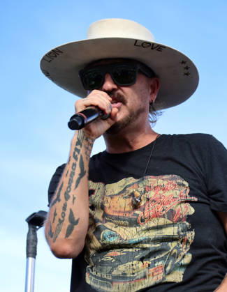 DAYTONA BEACH, FL - AUGUST 29: American Country Music Duo Locash performs prior to the NASCAR, Motorsport, USA Cup Series Coke Zero Sugar 400 on August 29, 2026 at Daytona International Speedway in Daytona Beach, FL. (Photo by Michael Bush Icon Sportswire) AUTO: AUG 29 NASCAR Cup Series Coke Zero Sugar 400 EDITORIAL USE ONLY Icon260829010