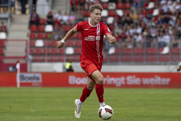 Regionalliga Nordost: FC Rot-Weiß Erfurt vs. BFC Preussen; Erfurt; 29.08.2026 Laurenz Dehl ( 29; FC Rot-Weiß Erfurt) Regionalliga Nordost: FC Rot-Weiß Erfurt vs. BFC Preussen; Steigerwaldstadion Erfurt; 29.08.2026 Copyright: xBEAUTIFULxSPORTS Duehringx