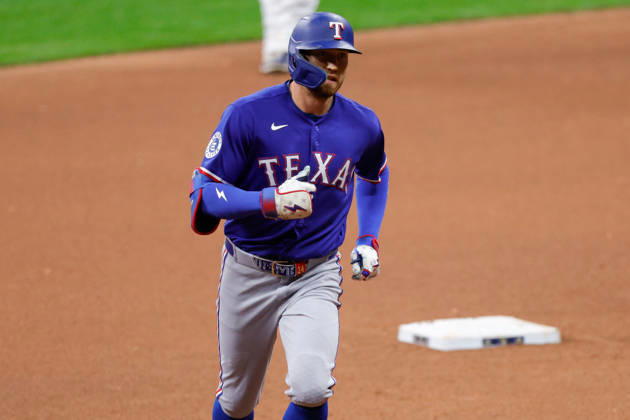 August 29, 2026, Milwaukee, Wisconsin, USA: Texas Rangers right fielder BRANDON NIMMO (24) hits a 2-run home run during the eighth inning in a baseball game, Saturday, Aug. 28, 2026, in Milwaukee, Wisconsin. MLB, Baseball Herren, USA 2026 - Rangers 3: 5 Brewers - ZUMAa325 20260829_zsa_a325_002 Copyright: xDavidxBalleringxIix