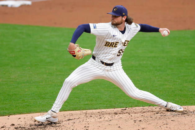 August 29, 2026, Milwaukee, Wisconsin, USA: Milwaukee Brewers pitcher SHANE DROHAN (55) pitches in a baseball game, Saturday, Aug. 28, 2026, in Milwaukee, Wisconsin. MLB, Baseball Herren, USA 2026 - Rangers 3: 5 Brewers - ZUMAa325 20260829_zsa_a325_005 Copyright: xDavidxBalleringxIix