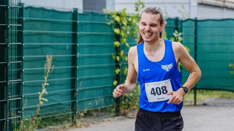 28. RWW-Ruhrauenlauf in Mülheim ** NUR FÜR REDAKTIONELLE ZWECKE ** EDITORIAL USE ONLY **<p>Gewinner 14:15 Uhr 5-km-Jogginglauf 28. RWW-Ruhrauenlauf in den Ruhrauen am Samstag, 29. August 2026 in Mülheim.¨ Deutschland NRW Mülheim Copyright: ChristophxWojtyczka