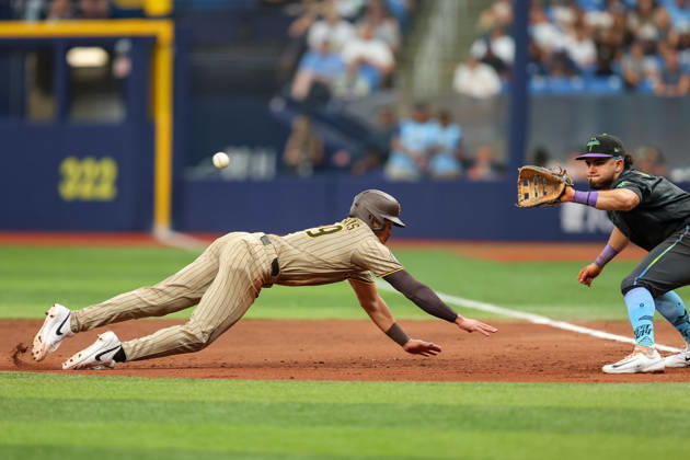 August 29, 2026, St. Petersburg, Florida, USA: San Diego Padres left fielder DUSTIN HARRIS (29) slides back to first base during a pick off attempt by the Tampa Bay Rays. The Tampa Bay Rays hosted the San Diego Padres at Tropicana Field in St. Petersburg, FL. MLB, Baseball Herren, USA 2026: San Diego Padres 6:7 Tampa Bay Rays  - ZUMAm299 20260829_znp_m299_049 Copyright: xTaylorxMcFeex