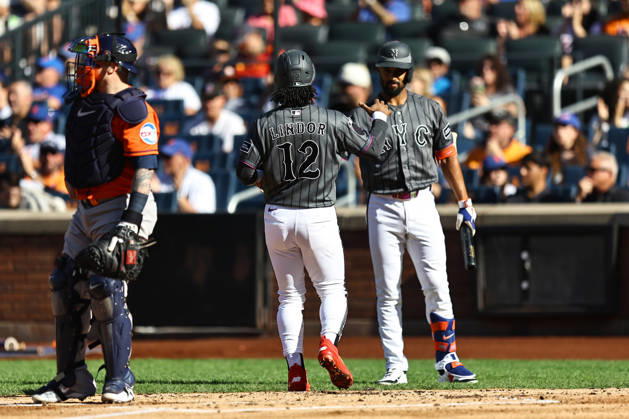 MLB, Baseball Herren, USA Houston Astros Vs. New York Mets New York Mets Francisco Lindor 12 scores during the first inning of a baseball game against the Houston Astros at Citi Field in Flushing, New York, on August 29, 2026. Flushing New York United States  Copyright: xGordonxDonovanx originalFilename:donovan-mlbhoust260829_np35P.jpg