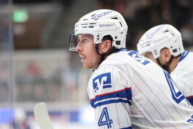 29.08.2026 Zuerich, SCHWEIZ, Swiss Life Arena Eishockey Saison 2026 2027 Freundschaftsspiel ZSC Lions - Adler Mannheim Dan Renouf (Adler)