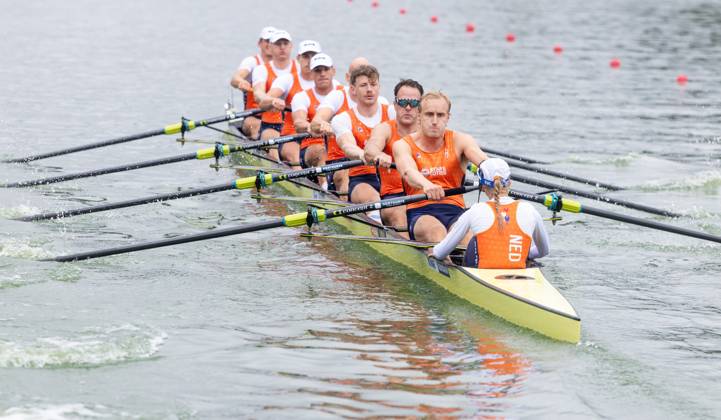 AMSTERDAM - Finn Florijn, Jan van der Bij, Jorn Salverda, Mick Makker, Sander de Graaf, Pieter van Veen, Ralf Rienks, Wibout Rustenburg, coxswain Jonna de Vries during the heats for the men s eight on the seventh and final day of the World Rowing Championships at the Bosbaan in the Amsterdamse Bos. IRIS VAN DEN BROEK ANP xVIxANPxSportx xxANPxIVx 566581883 originalFilename: 566581883.jpg