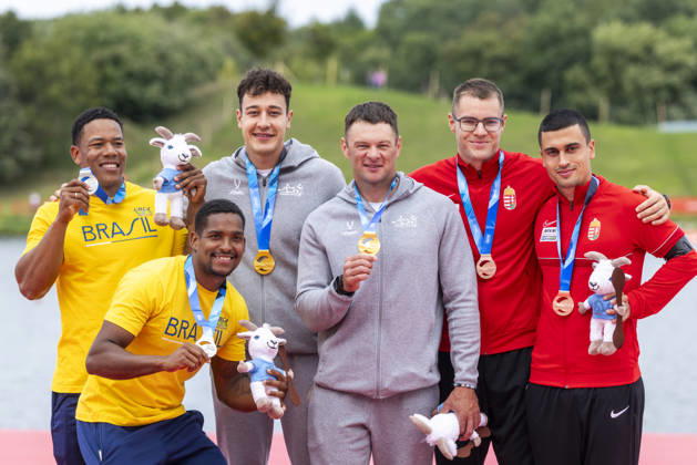 ICF Canoe Sprint and Paracanoe World Championships Gabriel Assuncao Nasciemiento,Jacky Jamael Nascimento Godmann,Zakhar Petrov,Ivan Shtyl, Kristof Kollar,Istvan David Juchasz at the medal ceremony during the 2026 ICF World Championships in Canoe Sprint and Para-canoe in PoznaÅ , Poland, on 30 August 2026. Poznan Poland  Copyright: xAndrzejxIwanczukx originalFilename:iwanczuk-icfcanoe260830_npqtm.jpg