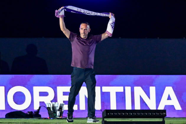 foto IPP lisa guglielmi Firenze 29-08-2026 campionato di calcio serie a 2026-2027 fiorentina-frosinone nella foto festa centenario - Franck Ribery italy photo press world copyright italy ITALY  Copyright: xR4924_italyphotopressx