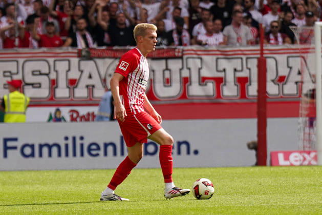 Deutschland: Fussball Bundesliga Saison 2026 - 2027, 1. Spieltag - SC Freiburg vs Werder Bremen - Europa Park Stadion (Freiburg): Matthias Ginter (SC Freiburg, 28) Copyright: xJOERANxSTEINSIEKx