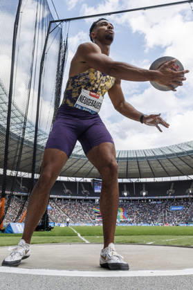 BERLIN, GERMANY - AUGUST 30, 2026: Leo NEUGEBAUER (GER Germany) competing in the men’s discus throw during the ISTAF at Olympic Stadium on August 30, 2026 in Berlin, Germany. Germany Copyright: xAxelxKohringx