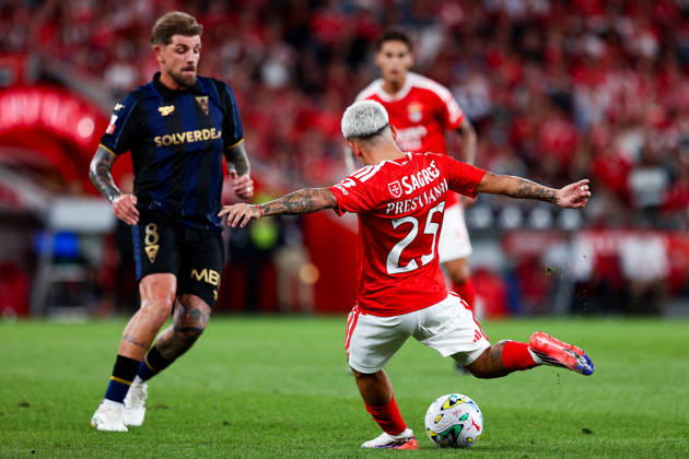 SL Benfica v Estoril Praia SAD - Liga Portugal BetClic 2026 2027 Gianluca Prestianni 25, extremo do SL Benfica durante a partida entre SL Benfica v Estoril Praia SAD, para a Liga Portugal BetClic 2026 2027 no Estadio da Luz, Portugal (Foto de Diogo Faria Reis Avant Sports) Lisboa Estadio Jose Alvalde Lisboa Portugal Copyright: xDiogoxFariaxReis AvantxSportsx