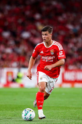 SL Benfica v Estoril Praia SAD - Liga Portugal BetClic 2026 2027 Samuel Dahl 26, lateral do SL Benfica durante a partida entre SL Benfica v Estoril Praia SAD, para a Liga Portugal BetClic 2026 2027 no Estadio da Luz, Portugal (Foto de Diogo Faria Reis Avant Sports) Lisboa Estadio Jose Alvalde Lisboa Portugal Copyright: xDiogoxFariaxReis AvantxSportsx