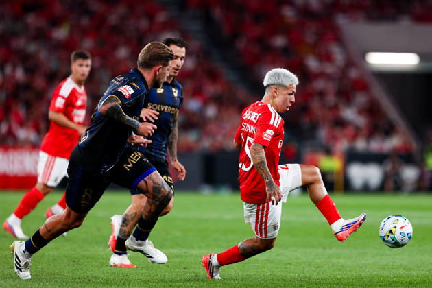 SL Benfica v Estoril Praia SAD - Liga Portugal BetClic 2026 2027 Gianluca Prestianni 25, extremo do SL Benfica durante a partida entre SL Benfica v Estoril Praia SAD, para a Liga Portugal BetClic 2026 2027 no Estadio da Luz, Portugal (Foto de Diogo Faria Reis Avant Sports) Lisboa Estadio Jose Alvalde Lisboa Portugal Copyright: xDiogoxFariaxReis AvantxSportsx