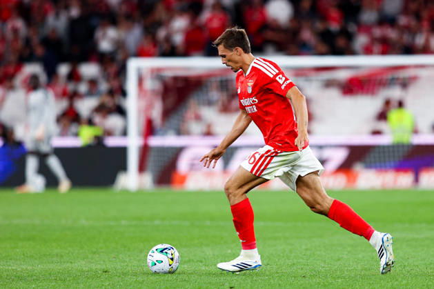 SL Benfica v Estoril Praia SAD - Liga Portugal BetClic 2026 2027 Joao Palhinha do SL Benfica, durante a partida entre SL Benfica v Estoril Praia SAD, para a Liga Portugal BetClic 2026 2027 no Estadio da Luz, Portugal (Foto de Diogo Faria Reis Avant Sports) Lisboa Estadio Jose Alvalde Lisboa Portugal Copyright: xDiogoxFariaxReis AvantxSportsx