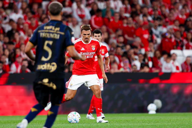 SL Benfica v Estoril Praia SAD - Liga Portugal BetClic 2026 2027 Joao Palhinha do SL Benfica, durante a partida entre SL Benfica v Estoril Praia SAD, para a Liga Portugal BetClic 2026 2027 no Estadio da Luz, Portugal (Foto de Diogo Faria Reis Avant Sports) Lisboa Estadio Jose Alvalde Lisboa Portugal Copyright: xDiogoxFariaxReis AvantxSportsx