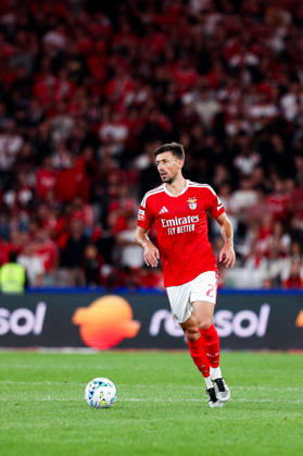 SL Benfica v Estoril Praia SAD - Liga Portugal BetClic 2026 2027 Clement Lenglet, durante a partida entre SL Benfica v Estoril Praia SAD, para a Liga Portugal BetClic 2026 2027 no Estadio da Luz, Portugal (Foto de Diogo Faria Reis Avant Sports) Lisboa Estadio Jose Alvalde Lisboa Portugal Copyright: xDiogoxFariaxReis AvantxSportsx