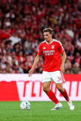 SL Benfica v Estoril Praia SAD - Liga Portugal BetClic 2026 2027 Joao Palhinha do SL Benfica durante a partida entre SL Benfica v Estoril Praia SAD, para a Liga Portugal BetClic 2026 2027 no Estadio da Luz, Portugal (Foto de Diogo Faria Reis Avant Sports) Lisboa Estadio Jose Alvalde Lisboa Portugal Copyright: xDiogoxFariaxReis AvantxSportsx