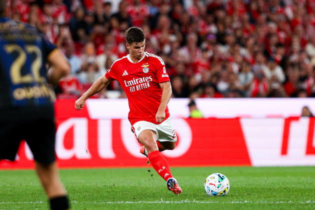 SL Benfica v Estoril Praia SAD - Liga Portugal BetClic 2026 2027 Samuel Dahl 26, lateral do SL Benfica durante a partida entre SL Benfica v Estoril Praia SAD, para a Liga Portugal BetClic 2026 2027 no Estadio da Luz, Portugal (Foto de Diogo Faria Reis Avant Sports) Lisboa Estadio Jose Alvalde Lisboa Portugal Copyright: xDiogoxFariaxReis AvantxSportsx