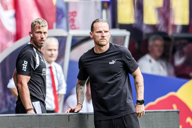 August 29, 2026, Leipzig, Germany: Coach Eugen Polanski (Borussia Moenchengladbach) seen during Bundesliga 2026 2027 match between RB Leipzig and Borussia Moenchengladbach..Final Score: RB Leipzig 3-0 Borussia Moenchengladbach Bundesliga 2026 2027 - RB Leipzig And Borussia Moenchengladbach In Leipzig, Germany - 29 Aug 2026  - ZUMAs197 20260829_aaa_s197_781 Copyright: xGrzegorzxWajdax