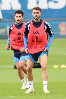 01.09.2026, xrekx, Fussball 1.Bundesliga, Hamburger SV - Training v.l. Zakaria El Ouahdi (Hamburger SV) Fabio Vieira (Hamburger SV) Hamburg
