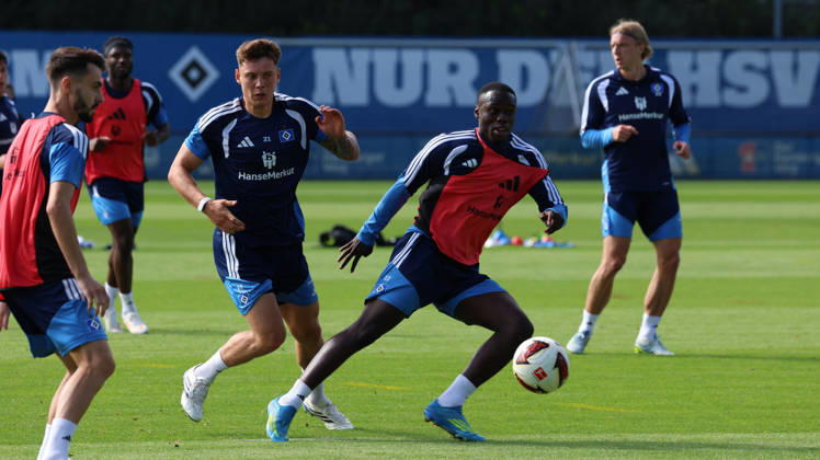 02.09.2026, xrekx, Fussball 1.Bundesliga, Hamburger SV - Training v.l. Nicolai Remberg (Hamburger SV) Hamburg