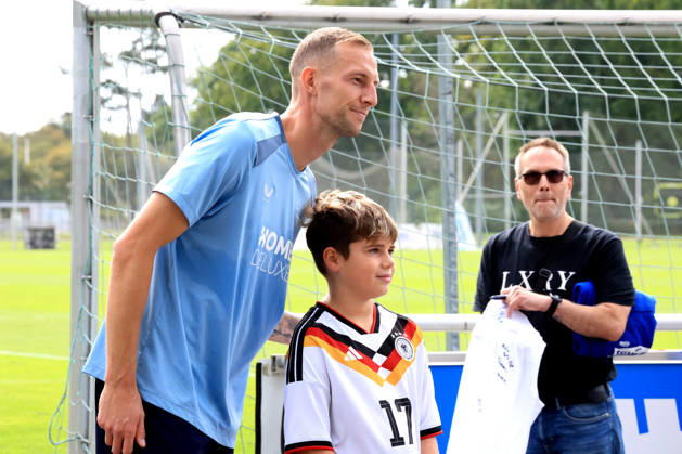 02.09.2026, DEU GER, Fussball , 2.Fussballbundesliga, Saison 2026 2027, Sportforum, Hertha BSC, Training Gustaf Nilsson ( Hertha BSC Berlin 9 ), Hertha-BSC Fans 2. Liga: DFB DFL regulations prohibit any use of photographs as image sequences and or quasi-video) Berlin Sportforum Berlin Deutschland Copyright: xNordphotox xEnglerx