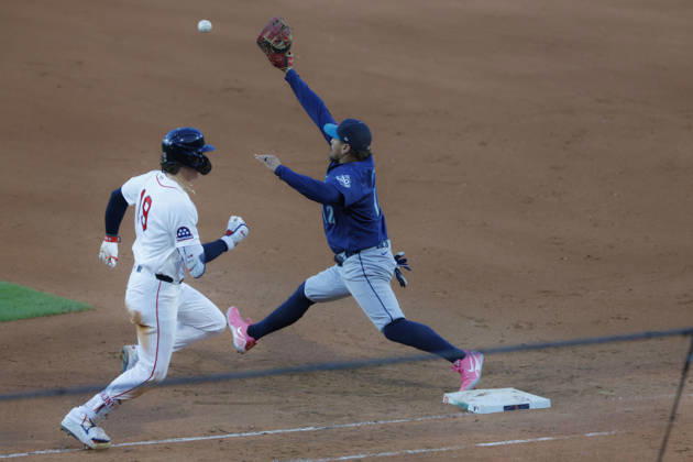 Boston Red Sox s Roman Anthony is tagged out by Seattle Mariners first baseman Josh Naylor during the ninth inning at Fenway Park in Boston, Massachusetts on Wednesday, September 2, 2026.  BOP20260902022 CJxGUNTHER