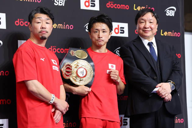 (L-R) Akira Yaegashi, Takeshi Ishi (JPN), Hideyuki Ohashi, SEPTEMBER 2, 2026 - Boxing : WBA World Minimum weight Championship at Yokohama BUNTAI in Kanagawa, Japan. Noxthirdxpartyxsales  aflo_344542142 YUTAKAx