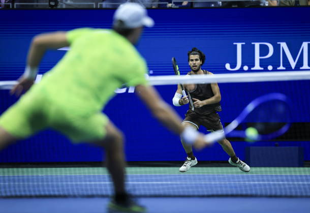 US Open tennis tournament - Day 4 epaselect Carlos Alcaraz (R) of Spain in action against Jaime Faria (L) of Portugal during their Men s Singles second round match at the US Open Tennis Championships in Flushing Meadows, New York, USA, 02 September 2026. FLUSHING MEADOWS NEW YORK United States  Copyright: xCRISTOBALxHERRERA-ULASHKEVICHx