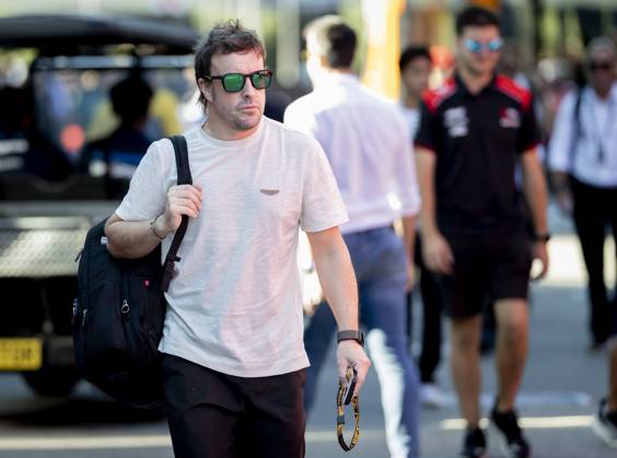 MONZA - Fernando Alonso (Aston Martin) ahead of the first free practice session at the Autodromo di Monza ahead of the Italian Grand Prix. SANDER KONING ANP xVIxANPxSportx xxANPxIVx 567024712 originalFilename: 567024712.jpg