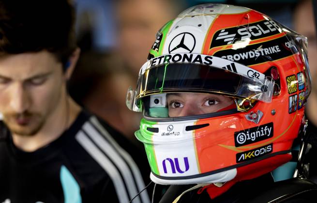 MONZA - Andrea Kimi Antonelli (Mercedes) with a special Italian version of his helmet during the first free practice session at the Autodromo di Monza ahead of the Italian Grand Prix. SANDER KONING ANP xVIxANPxSportx xxANPxIVx 567035144 originalFilename: 567035144.jpg