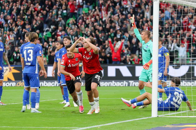 04.09.2026, xtgx, Fussball - 2.Bundesliga Hannover 96 - Karlsruher SC emspor, v.l. Jubel nach dem 1:0 durch Lars Gindorf (Hannover, 25) (DFL DFB REGULATIONS PROHIBIT ANY USE OF PHOTOGRAPHS as IMAGE SEQUENCES and or QUASI-VIDEO) Hannover