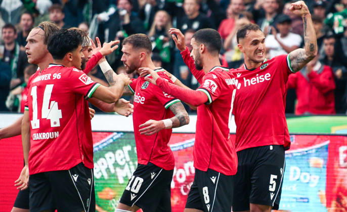 Deutschland: Fussball 2.Bundesliga 2026 2027, 4. Spieltag - Hannover 96 vs Karlsruher SC - Heinz von Heiden Arena Stadion (Hannover): Tor und Torjubel zum Marcel Hartel (Hannover 96, 10) Husseyn Chakroun (Hannover 96, 14) Stefan Teitur ÃžorÃ°arson Stefan Teitur Thordarson (Hannover 96, 23) Waniss TaÃ¯bi Waniss Taibi (Hannover 96, 8) Virgil GhiÅ£Äƒ Virgil Ghita (Hannover 96, 5) Copyright: xAymanxAlahmedx