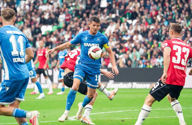 Deutschland: Fussball 2.Bundesliga 2026 2027, 4. Spieltag - Hannover 96 vs Karlsruher SC - Heinz von Heiden Arena Stadion (Hannover): am Ball Marvin Wanitzek (Karlsruher SC, 10) Copyright: xAymanxAlahmedx