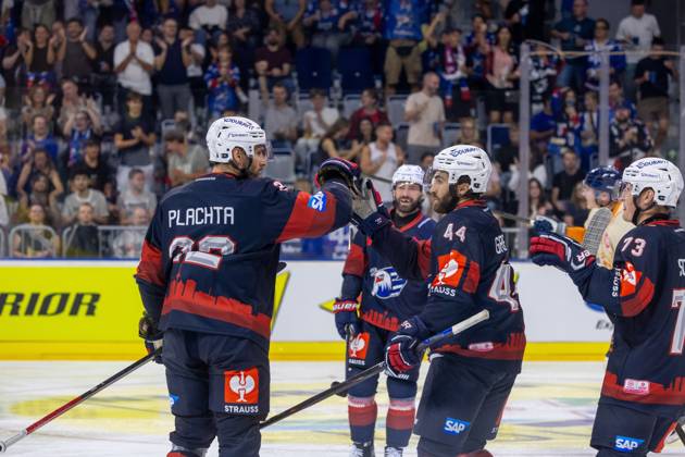 (Mannheim, Germany, 26 09 04) CHL (Champions Hockey League) 2026 27, Match day one: Adler Mannheim (Germany) vs. Växjö Lakers (Sweden) Jubilation amongst the Adler following Matthias Plachta™s (22) 1 0 goal Mannheim Baden-Wurttemberg Germany Copyright: xUdoxHerrmannx