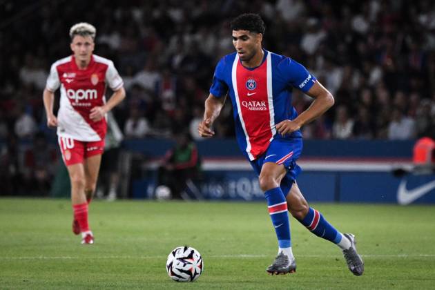 September 4, 2026, Paris, Å½Le-De-France, France: PARIS, FRANCE - SEPTEMBER 4, 2026: Paris Saint-GermainÃ¢â‚¬â ¢s defender Achraf Hakimi controls the ball during the French L1 football match between Paris Saint-Germain and AS Monaco at the Parc des Princes stadium in Paris on September 4, 2026. Paris France - ZUMAq101 20260904_zna_q101_184 Copyright: xFirasxAbdullahx
