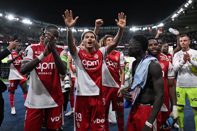 September 4, 2026, Paris, Å½Le-De-France, FR: PARIS, FRANCE - SEPTEMBER 4, 2026: AS MonacoÃ¢â‚¬â ¢s players celebrate their win at the end of the French L1 football match against Paris Saint-Germain at the Parc des Princes stadium in Paris on September 4, 2026. Ligue 1 PSG Vs AS Monaco  - ZUMAq101 20260904_zna_q101_261 Copyright: xFirasxAbdullahx