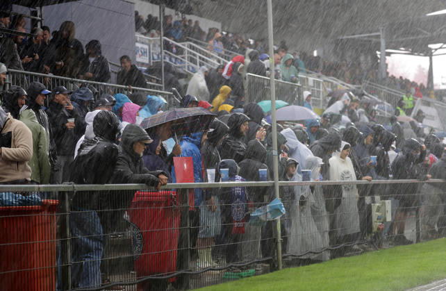 Unwetter, Starkregen in Kiel Fussball, Herren, Saison 2026 2027, 2.BL, Holstein Stadion, Holstein Kiel gegen 1.FC Nuernberg DFL REGULATIONS PROHIBIT ANY USE OF PHOTOGRAPHS AS IMAGE SEQUENCES AND OR QUASI-VIDEO.