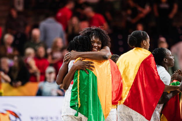 Sport Bilder des Tages FIBA Women™s Basketball World Cup 2026: Mali vs. Spanien, 05.09.2026 Mali jubelt und gewinnt gegen Spanien; Basketball, FIBA Women™s Basketball World Cup 2026, Gruppenphase, Gruppe A, 2. Spieltag: Mali vs. Spanien am 05.09.2026 in der Max-Schmeling-Halle, Berlin Copyright: xBEAUTIFULxSPORTS Tonhäuserx