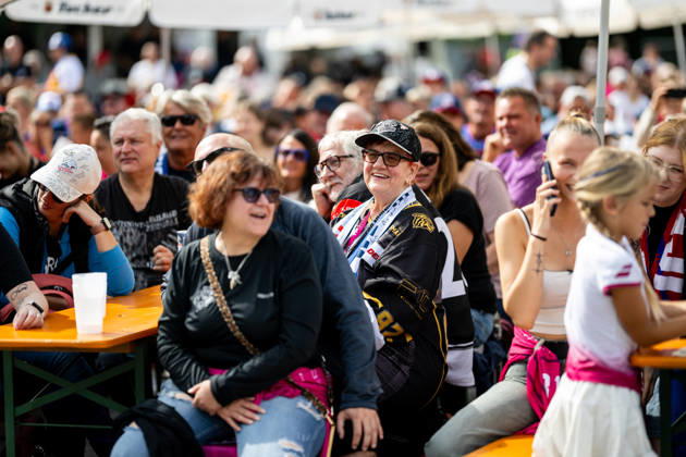 05.09.2026 - Eishockey - Saison 2026 2027 - Penny DEL - Saisoneröffnungsfeier Nürnberg Ice Tigers Icetigers - ERC Ingolstadt - ThHa - xthxhax - Fans, Freude