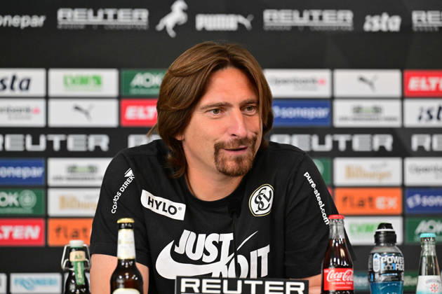 05.09.2026; Moenchengladbach; Fussball, Herren, Saison 2026 2027, Borussia Moenchengladbach vs. SV Elversberg Vincent Wagner (Trainer Elversberg) bei der Pressekonferenz nach dem Spiel DFL regulations prohibit any use of photographs as image sequences and or quasi-video. ista-Borussia-Park Nordrhein-Westfalen Deutschland