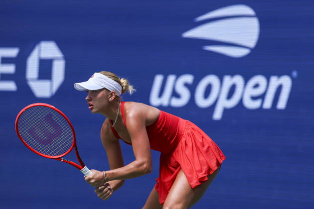 US Open tennis tournament - Day 7 Anastasia Potapova of Austria in action against Amanda Anisimova of the US during the Women™s Singles round 3 of the US Open Tennis Championships at the USTA Billie Jean King National Tennis Center in Flushing Meadows, New York, USA, 05 September 2026. The 2026 US Open tournament runs from 23 August through 13 September. FLUSHING MEADOWS NEW YORK United States  Copyright: xSARAHxYENESELx