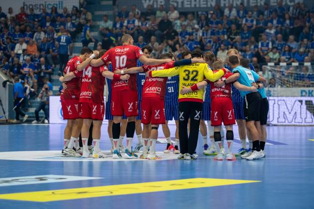 Die Teams vor dem Spiel, VfL Gummersbach vs. MT Melsungen,, Opel Handball Bundesliga, Herren , 3. Spieltag, 05.09.2026 Gummersbach NRW Deutschland