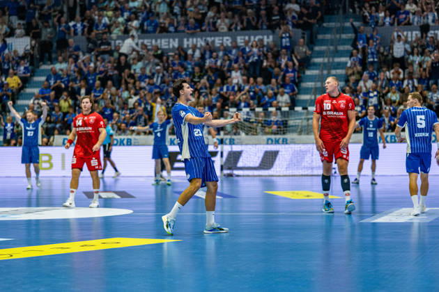 Opel Handball Bundesliga, VfL Gummersbach - MT Melsungen, 05.09.2026 Nikola RoganoviÄ‡ (VfL Gummersbach 23), beim Torjubel.; Opel Handball Bundesliga, VfL Gummersbach - MT Melsungen, 05.09.2026 Copyright: xBEAUTIFULxSPORTS Erlhofx